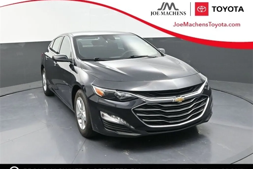 2023 Chevrolet Malibu 1LT photo 1