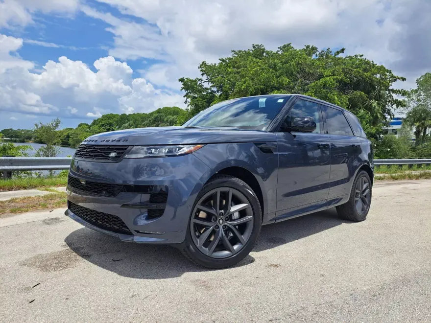 2025 Land Rover Range Rover Sport SE photo 1