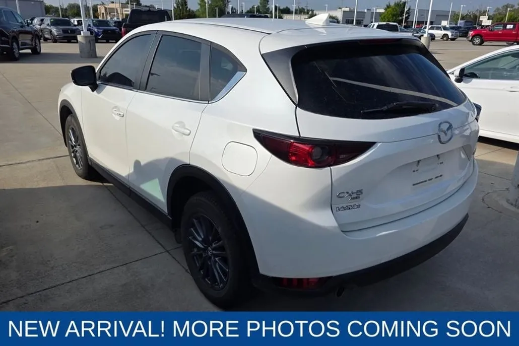 2021 Mazda CX-5 Touring photo 1