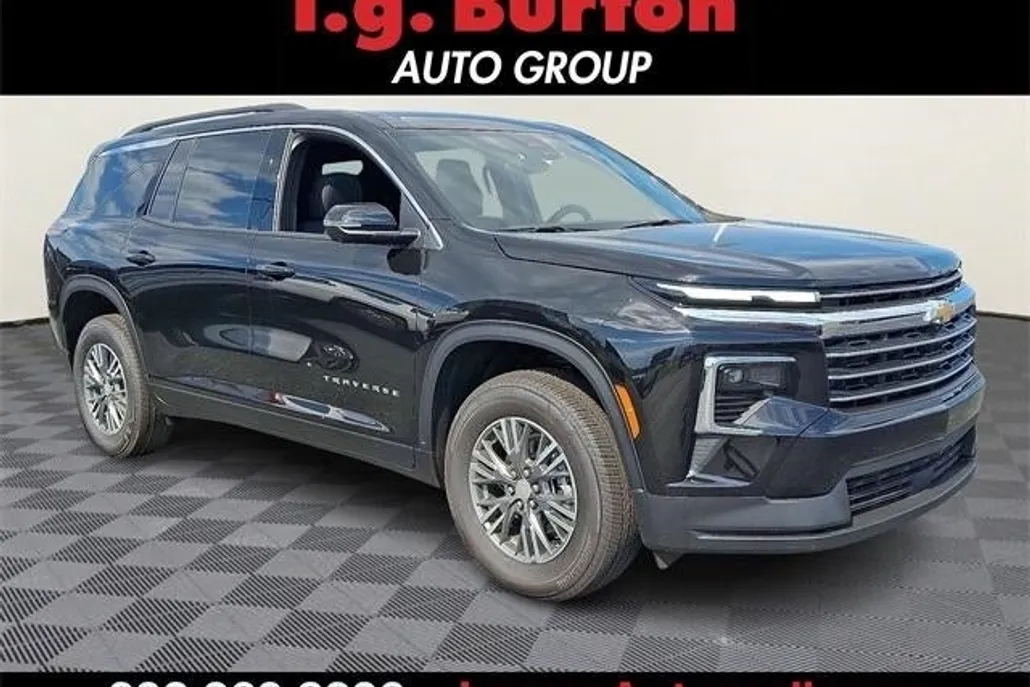 2025 Chevrolet Traverse photo 1