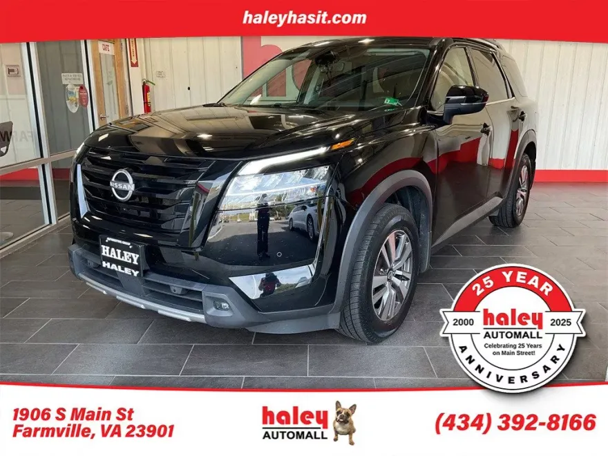 2023 Nissan Pathfinder SL photo 1