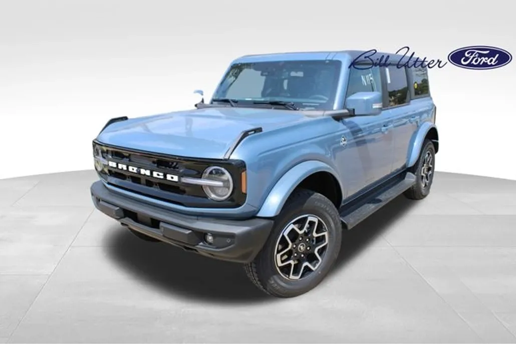 2025 Ford Bronco Outer Banks photo 1