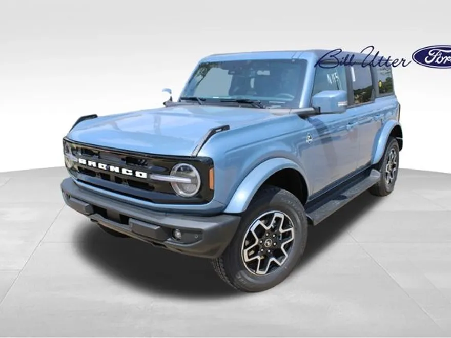 2025 Ford Bronco Outer Banks photo 1