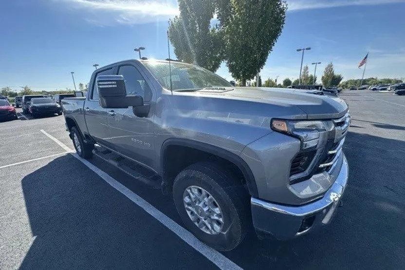 2024 Chevrolet Silverado 2500HD LTZ photo 1