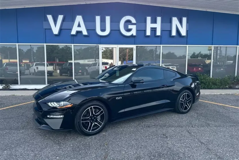 2022 Ford Mustang GT photo 1