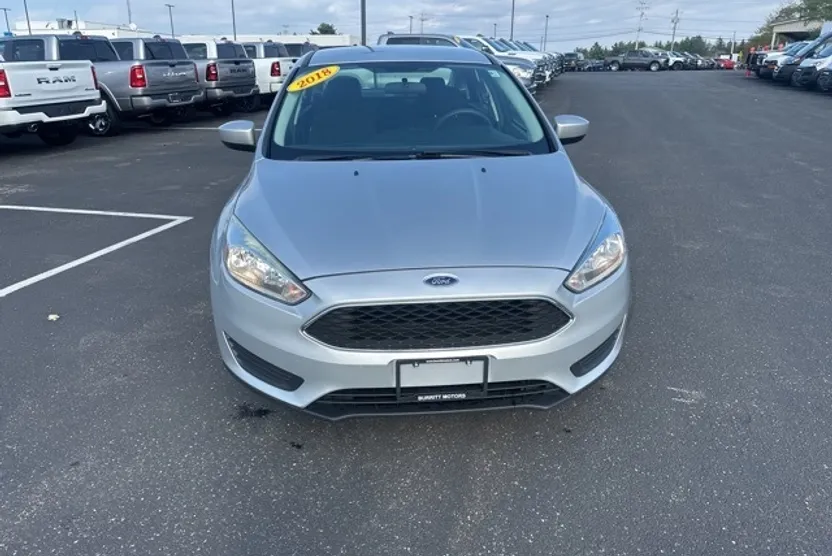 2018 Ford Focus SE photo 1