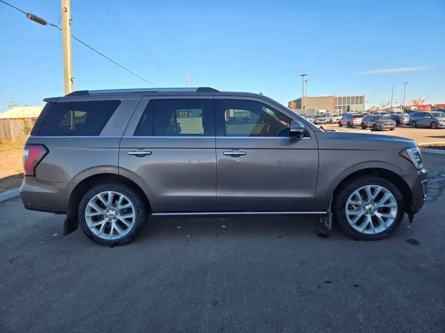 2018 Ford Expedition Limited photo 1