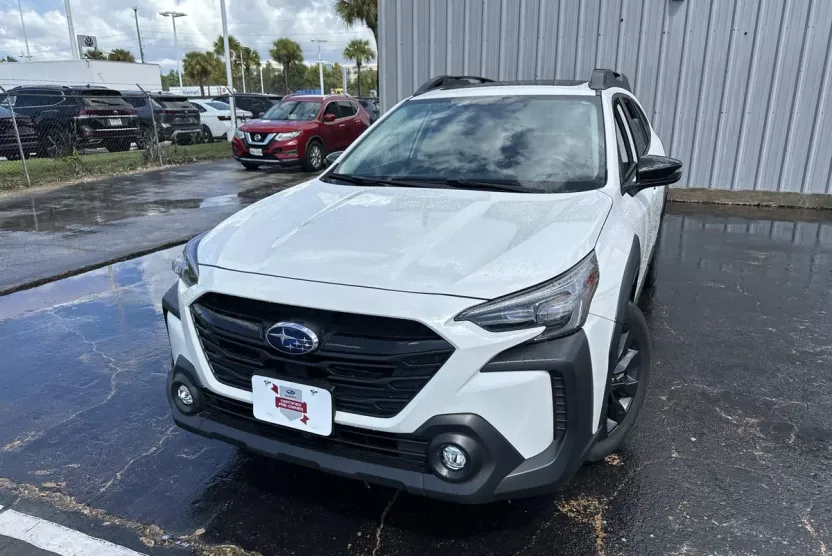 2025 Subaru Outback Onyx Edition XT photo 1