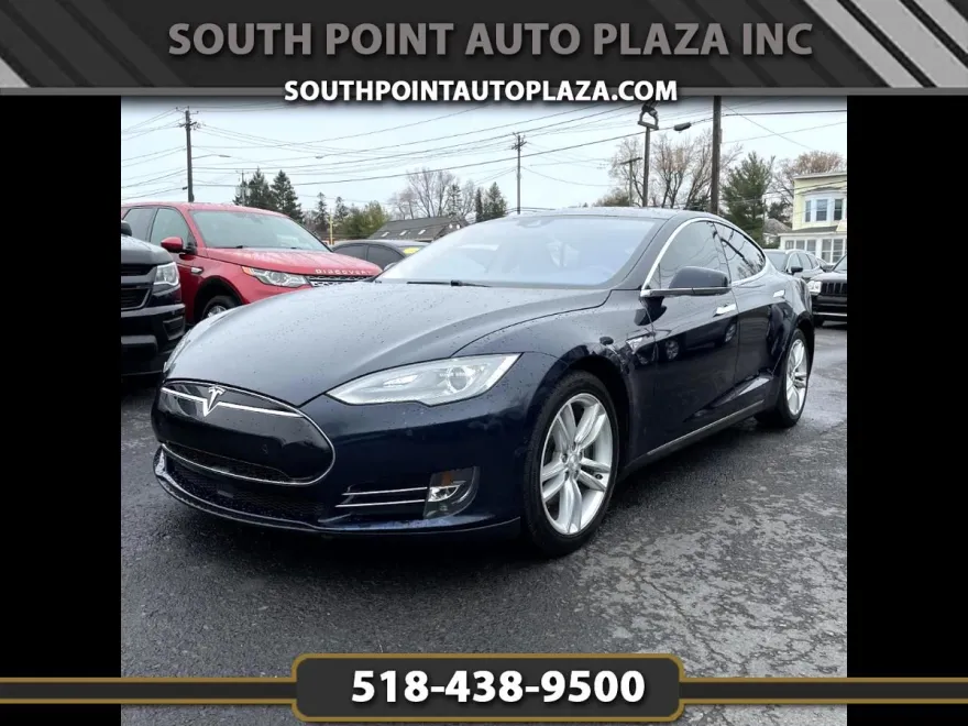 2015 Tesla Model S photo 1