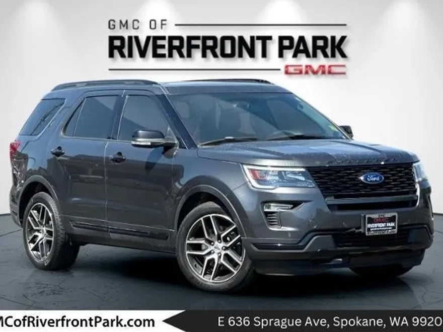 2019 Ford Explorer Sport photo 1