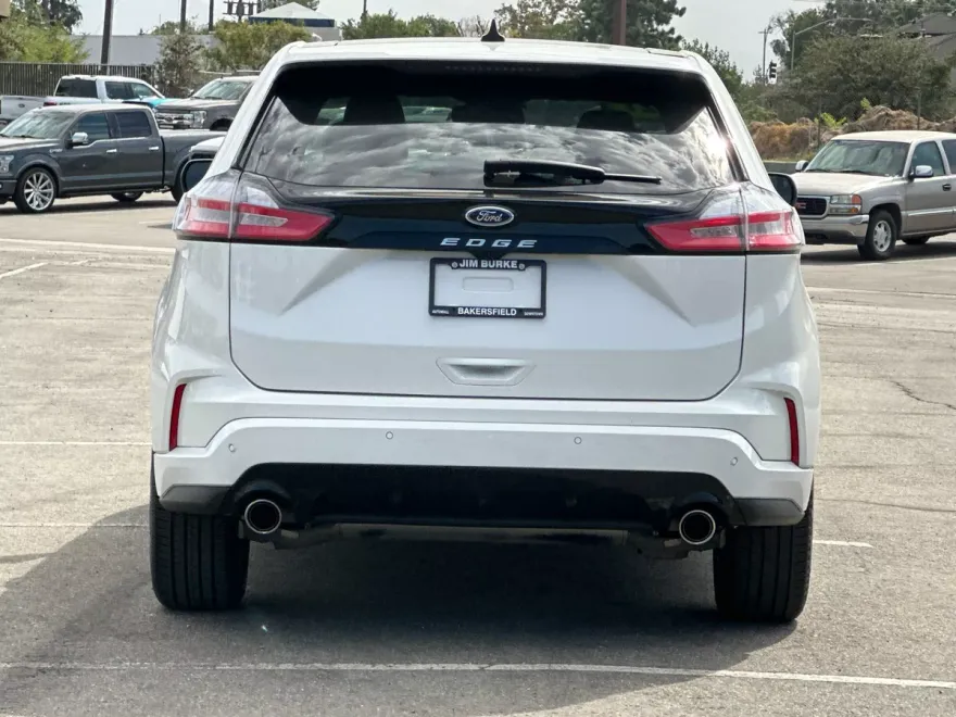 2021 Ford Edge ST-Line photo 1