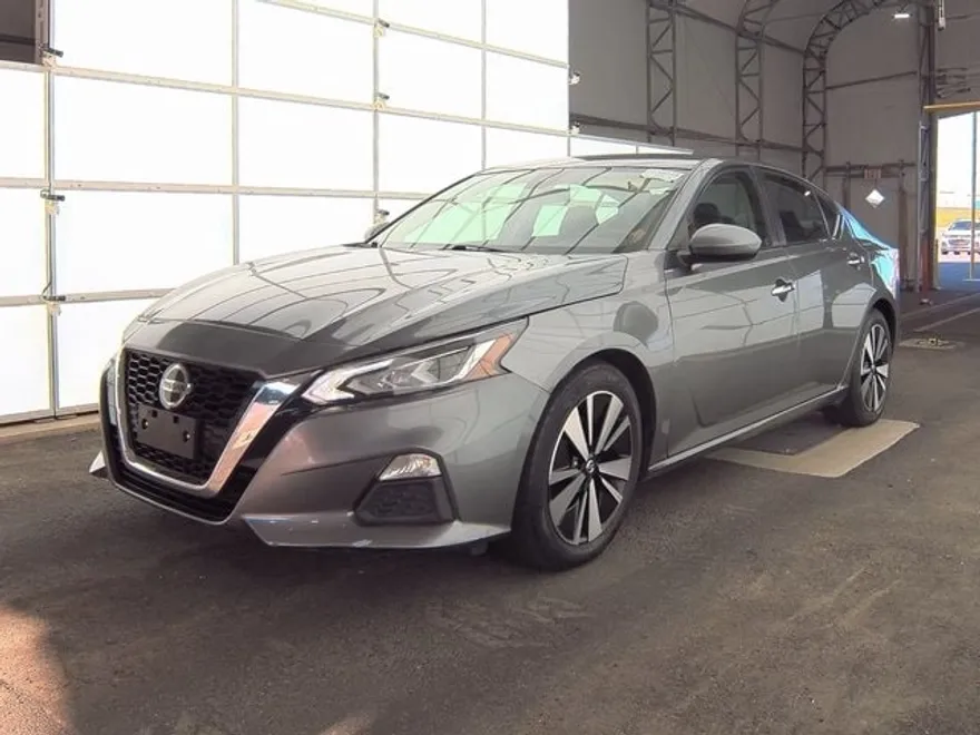 2021 Nissan Altima 2.5 SV photo 1