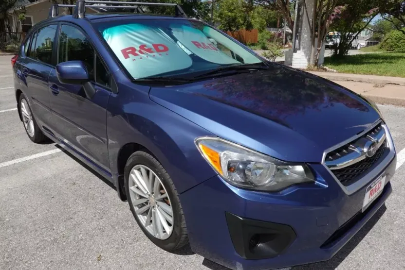 2012 Subaru Impreza 2.0i Premium photo 1