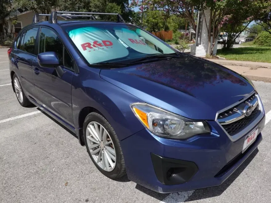 2012 Subaru Impreza 2.0i Premium photo 1