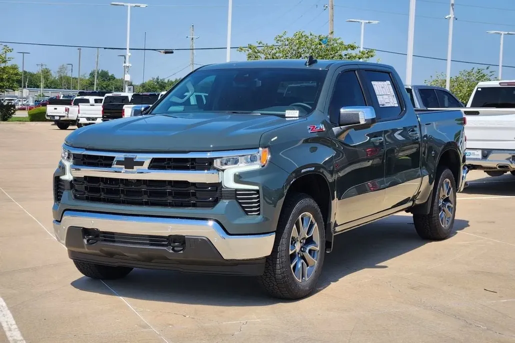 2026 Chevrolet Silverado 1500 photo 1