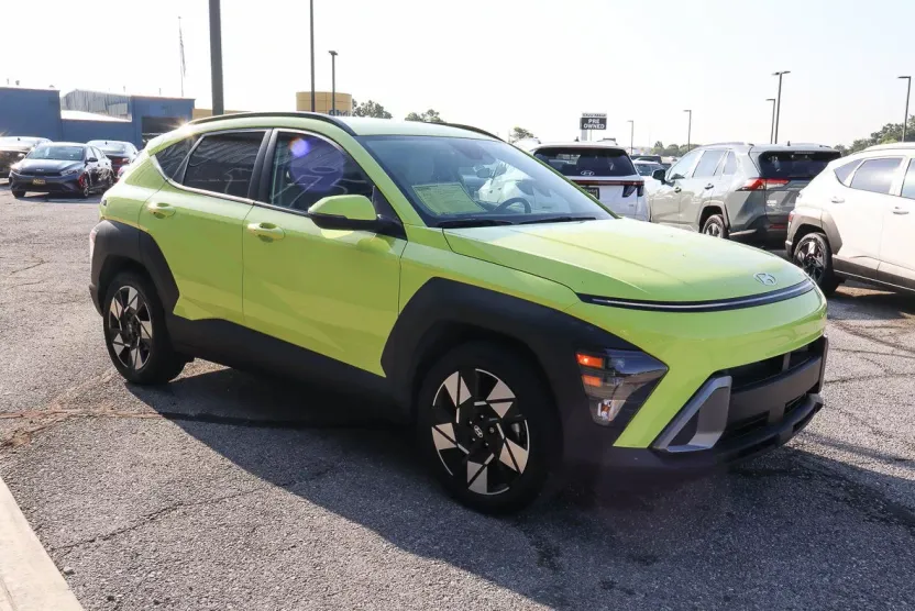 2024 Hyundai Kona SEL photo 1