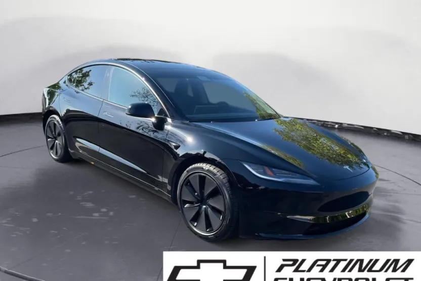 2024 Tesla Model 3 photo 1