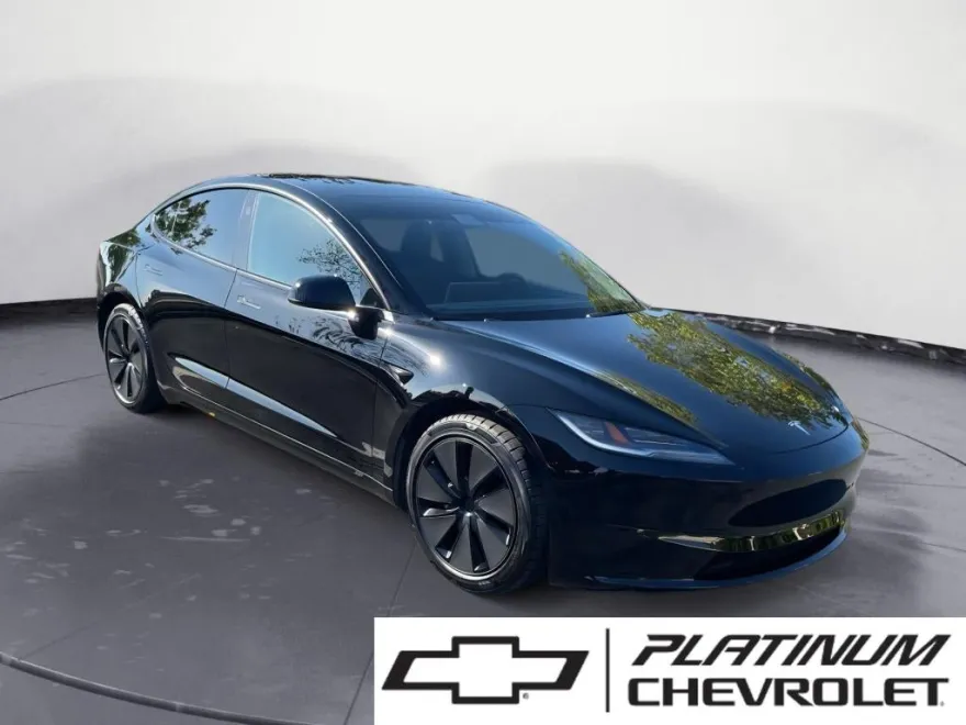 2024 Tesla Model 3 photo 1