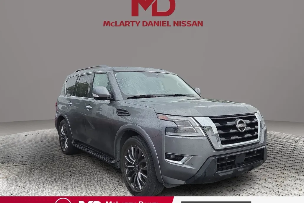 2021 Nissan Armada Platinum photo 1