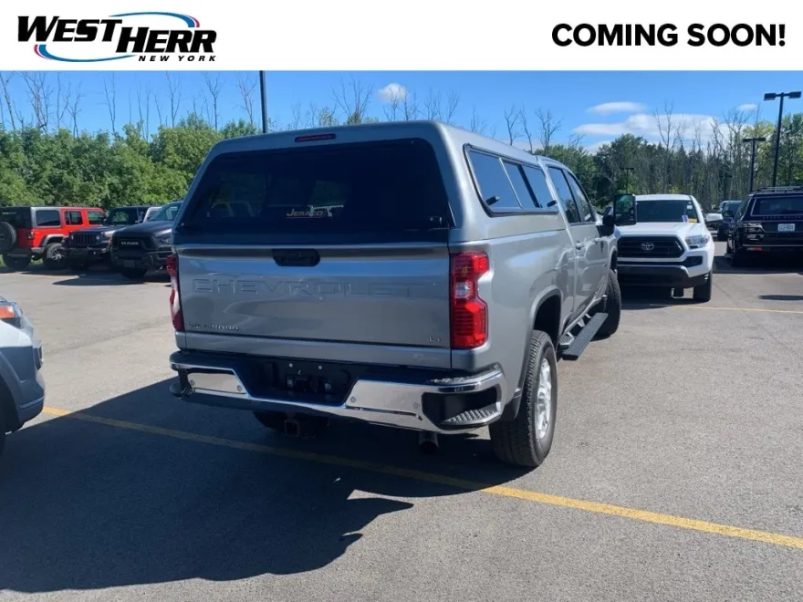 2025 Chevrolet Silverado 2500HD LT photo 1