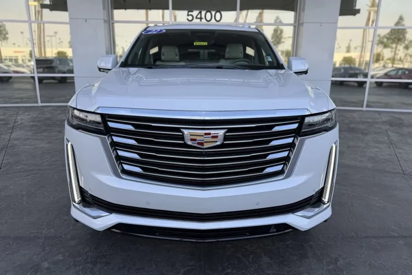 2022 Cadillac Escalade ESV Premium Luxury Platinum photo 1
