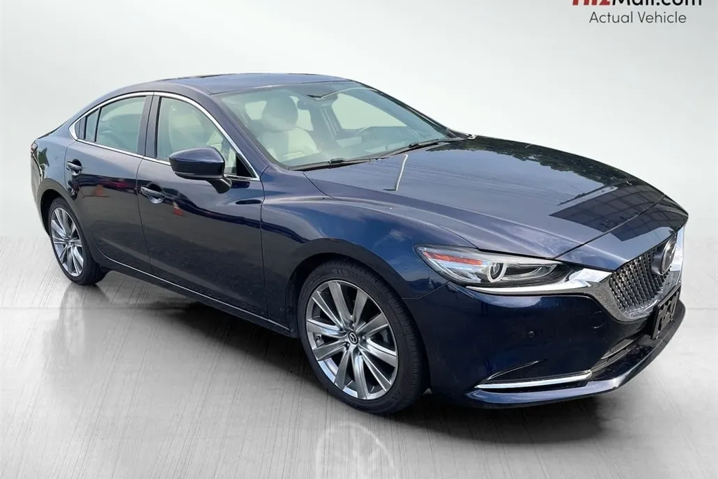 2018 Mazda Mazda6 Signature photo 1