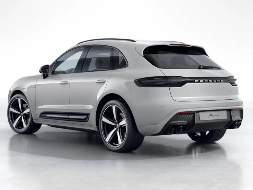 2026 Porsche Macan T photo 1