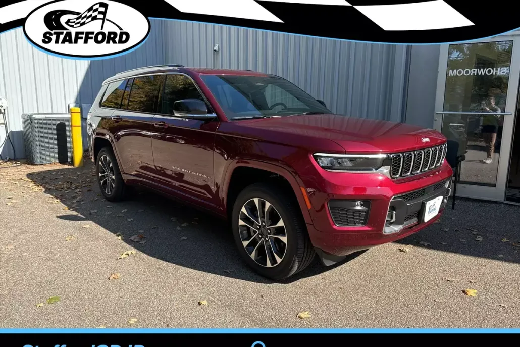 2025 Jeep Grand Cherokee Overland photo 1