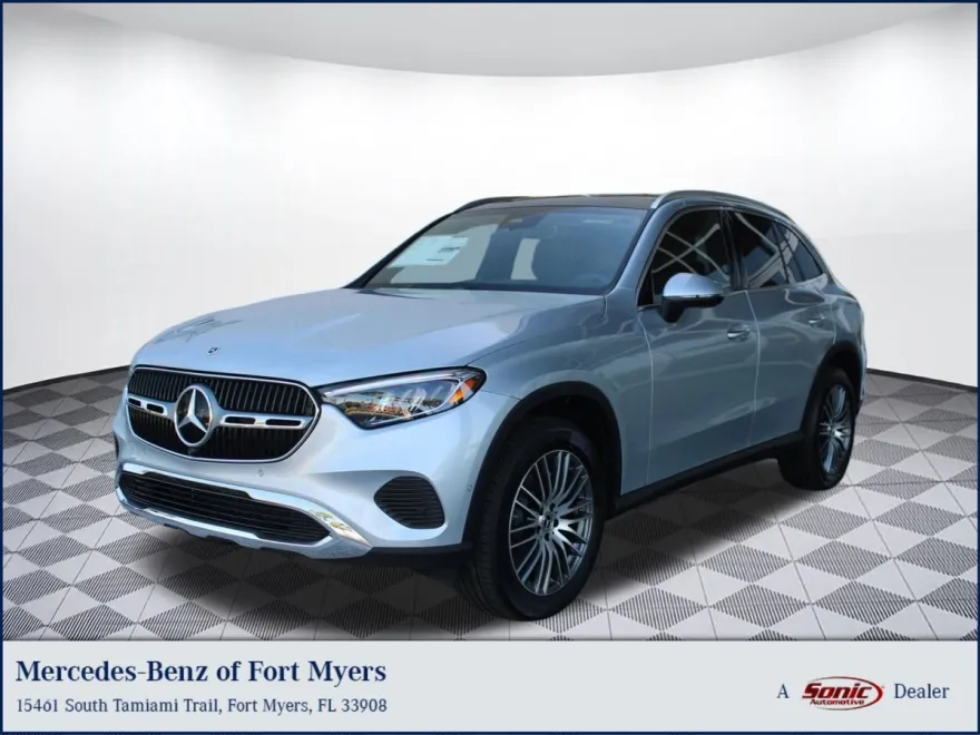 2026 Mercedes Benz GLC 300 photo 1