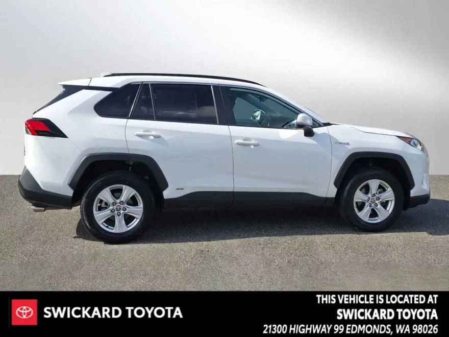 2021 Toyota RAV4 Hybrid XLE photo 1