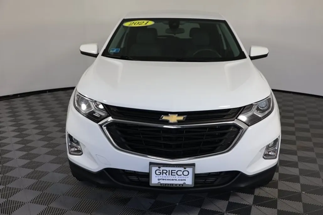 2021 Chevrolet Equinox LT photo 1
