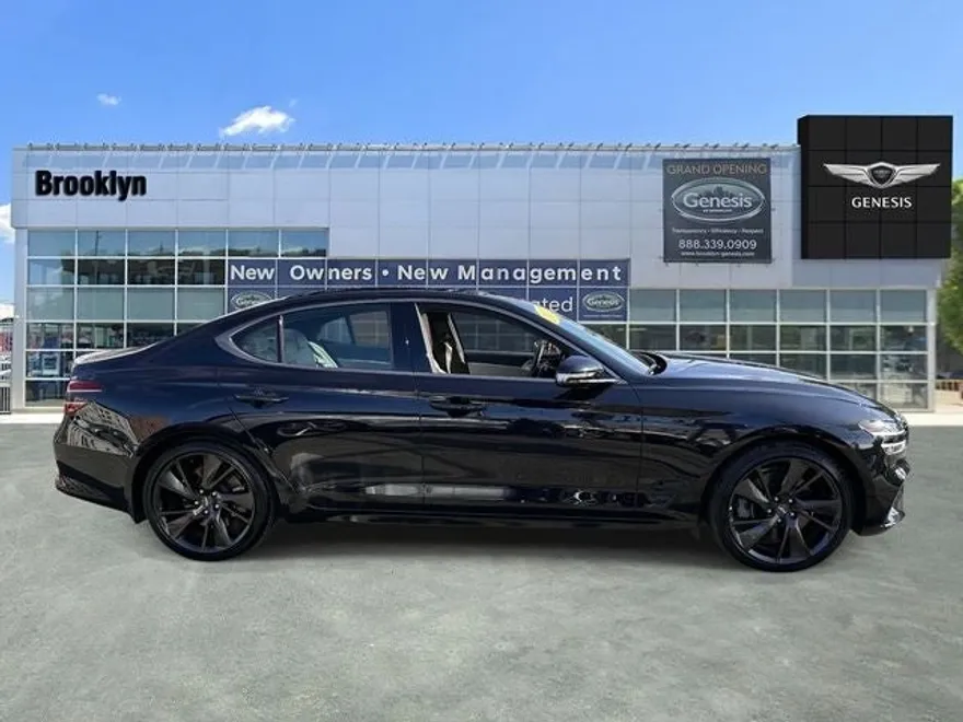 2023 Genesis G70 3.3T Sport photo 1