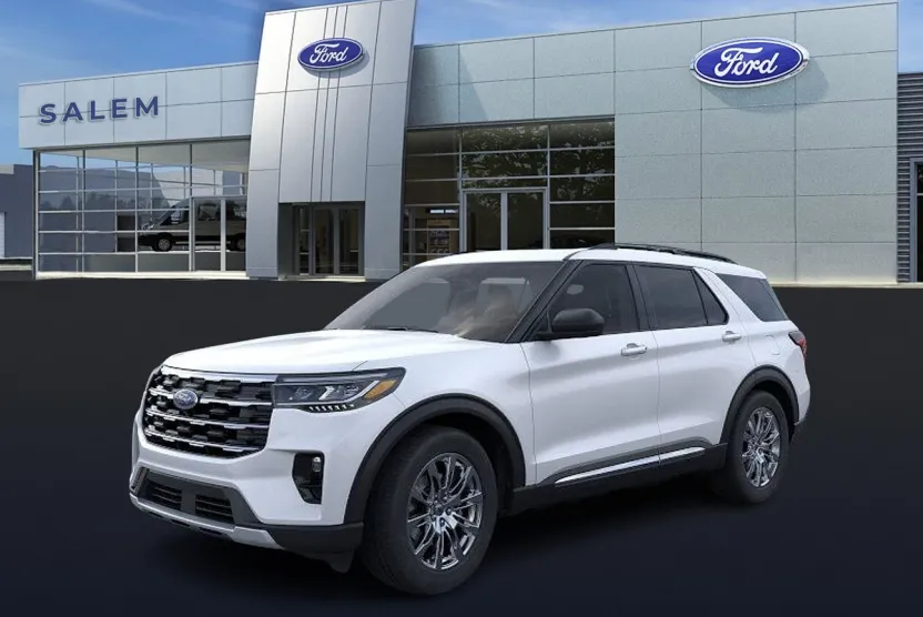 2025 Ford Explorer photo 1