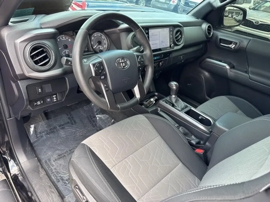 2023 Toyota Tacoma SR V6 photo 1