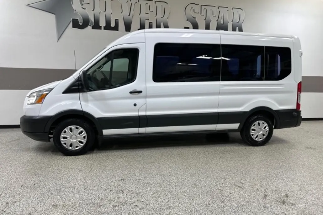 2017 Ford Transit XLT Passenger Van photo 1