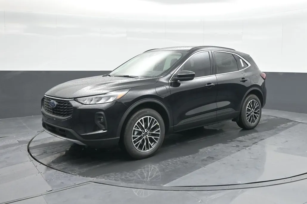 2025 Ford Escape photo 1