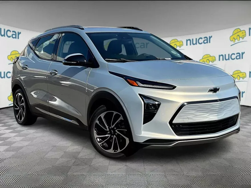 2022 Chevrolet Bolt EUV Premier photo 1