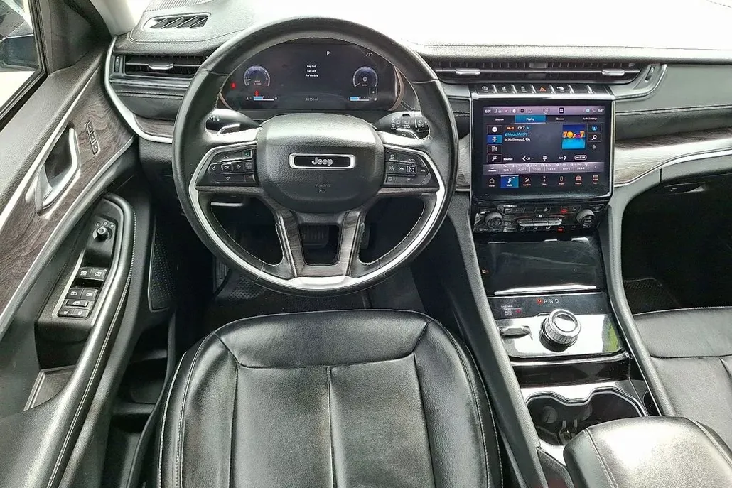 2021 Jeep Grand Cherokee Limited photo 1