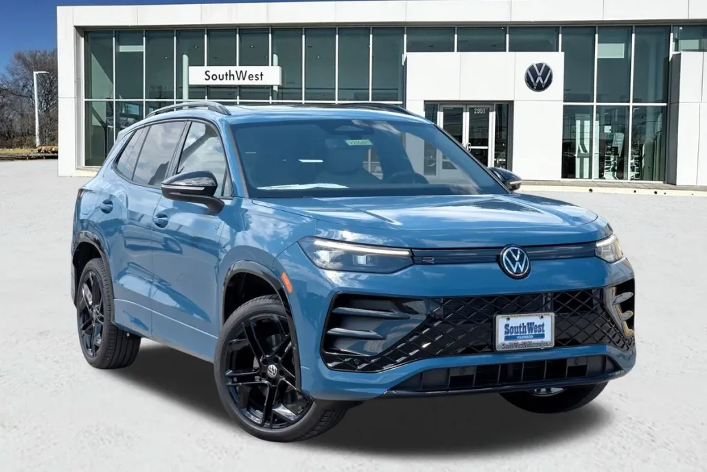 2025 Volkswagen Tiguan SE R-Line Black photo 1