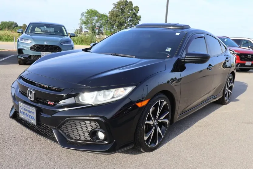 2018 Honda Civic Si photo 1