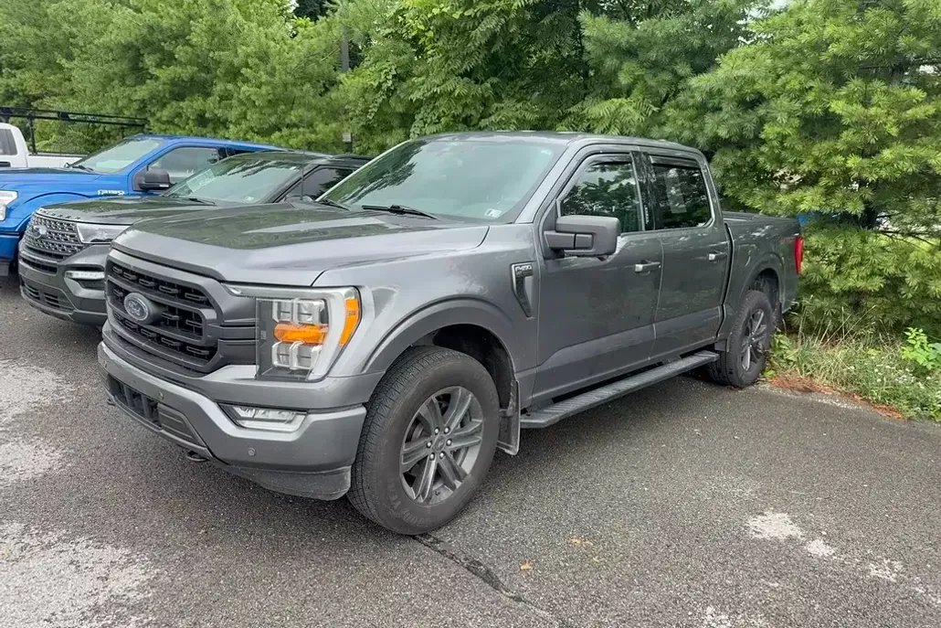 2022 Ford F-150 XLT photo 1