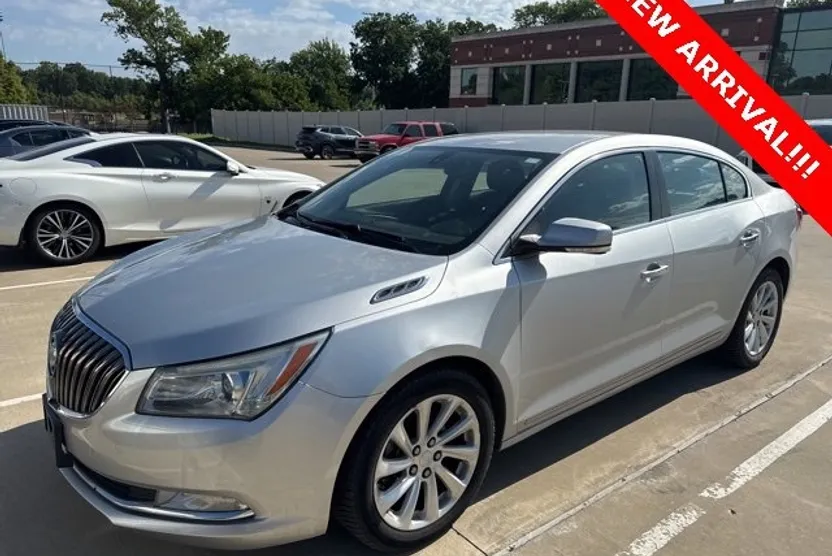 2016 Buick LaCrosse Leather photo 1