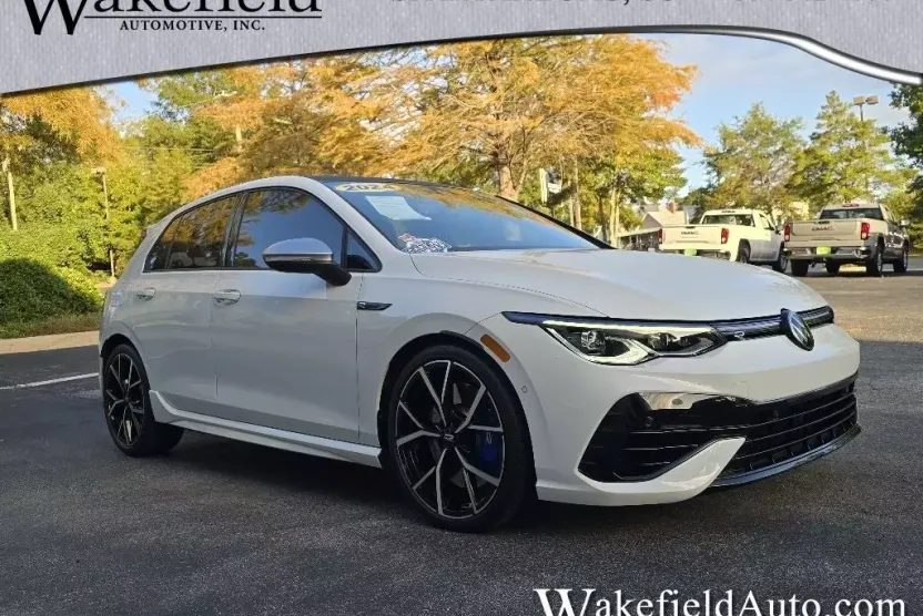 2024 Volkswagen Golf R Base photo 1