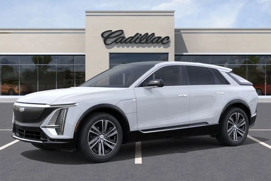 2026 Cadillac Lyriq Luxury photo 1