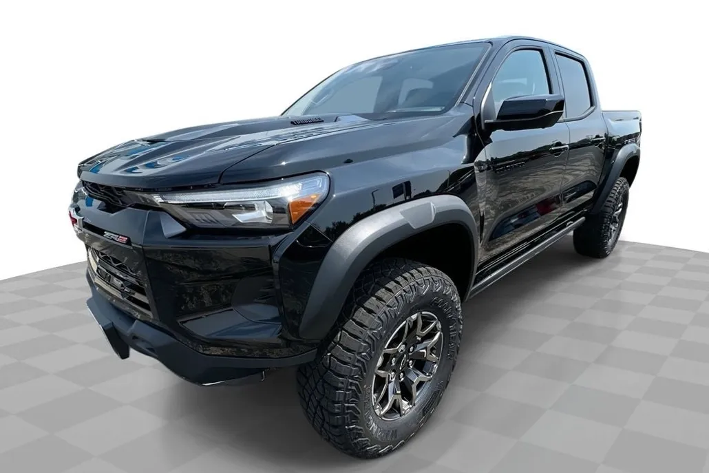 2025 Chevrolet Colorado ZR2 photo 1