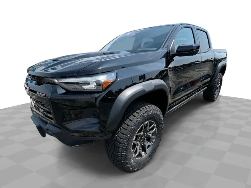 2025 Chevrolet Colorado ZR2 photo 1