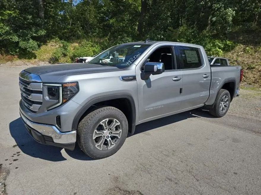2026 Gmc Sierra 1500 SLE photo 1