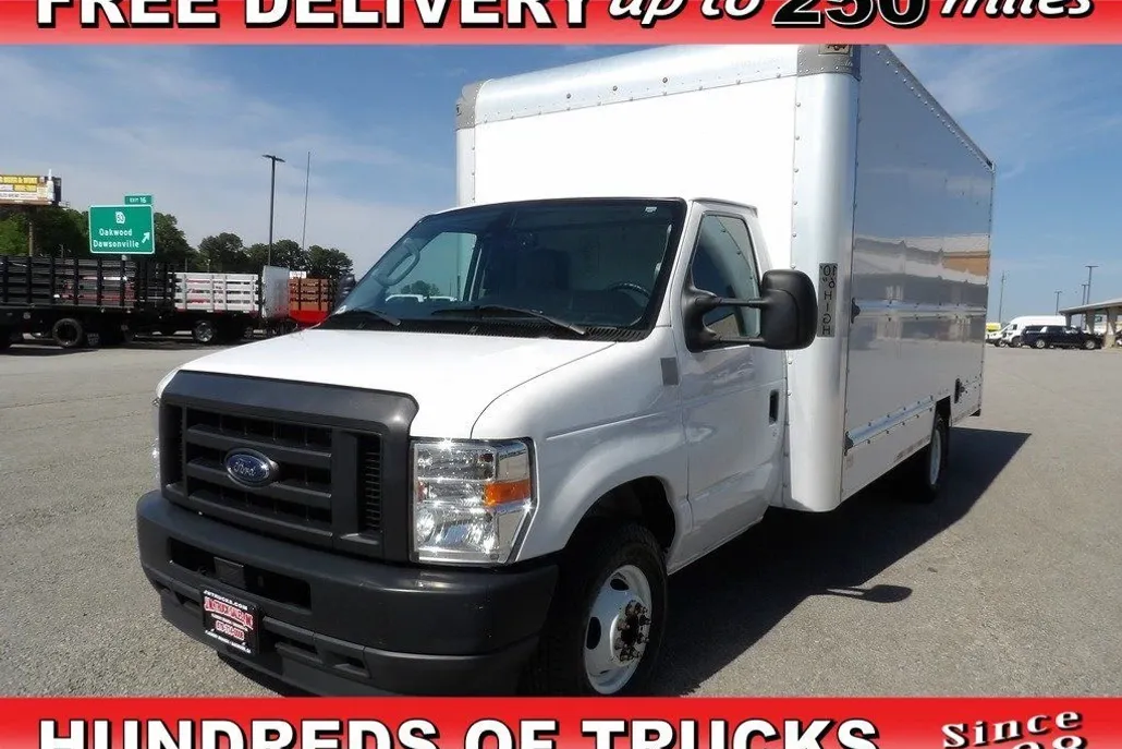 2021 Ford E-350 photo 1