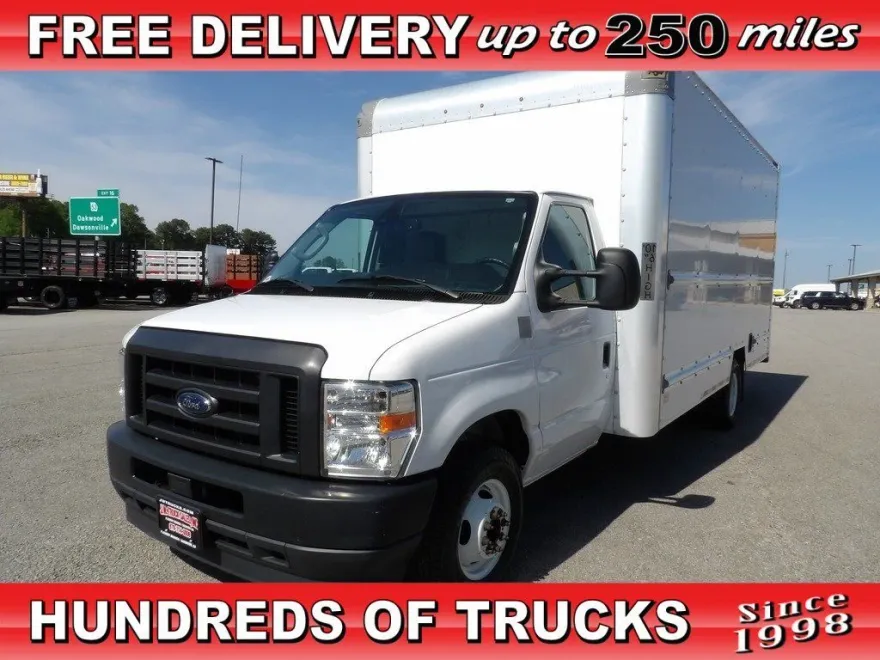 2021 Ford E-350 photo 1