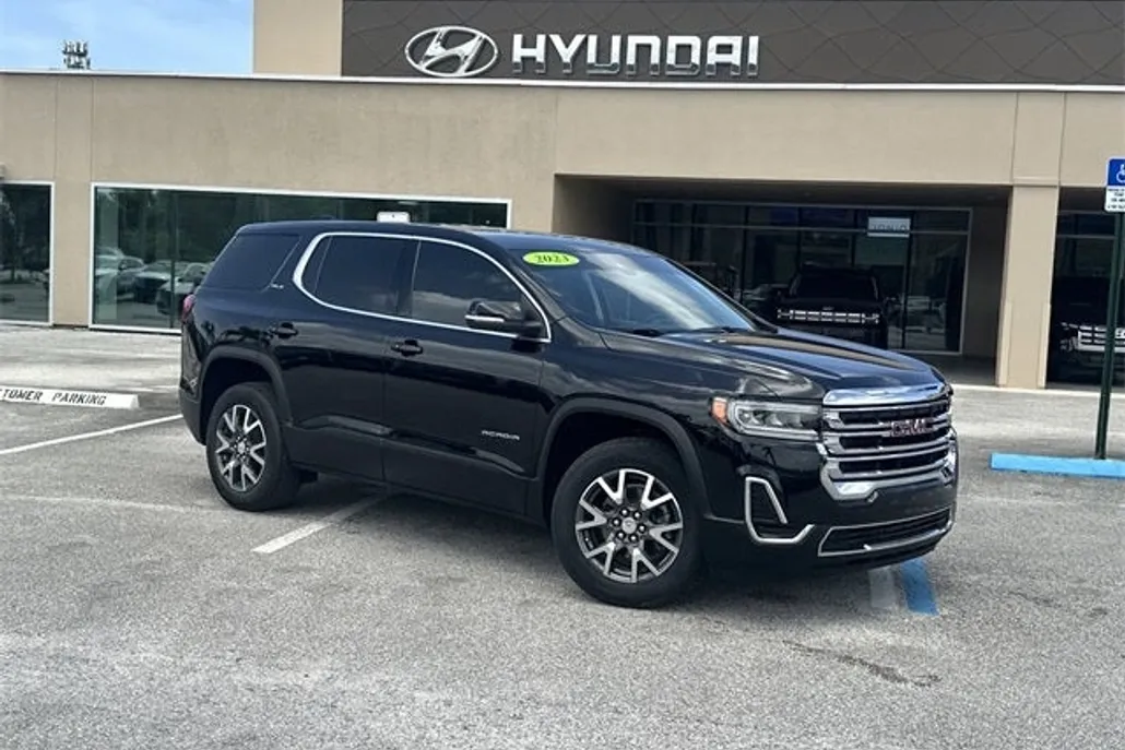 2023 Gmc Acadia SLE photo 1